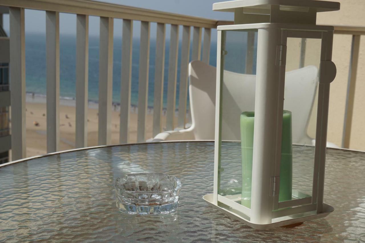 Apartamento La Mar De Cerca. Terraza Vistas Mar. 1ª Linea Playa Кадис Экстерьер фото